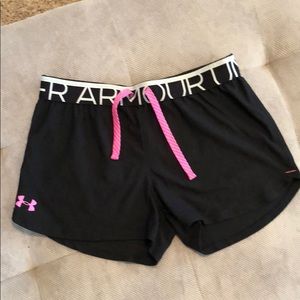 Under armour shorts youth LG